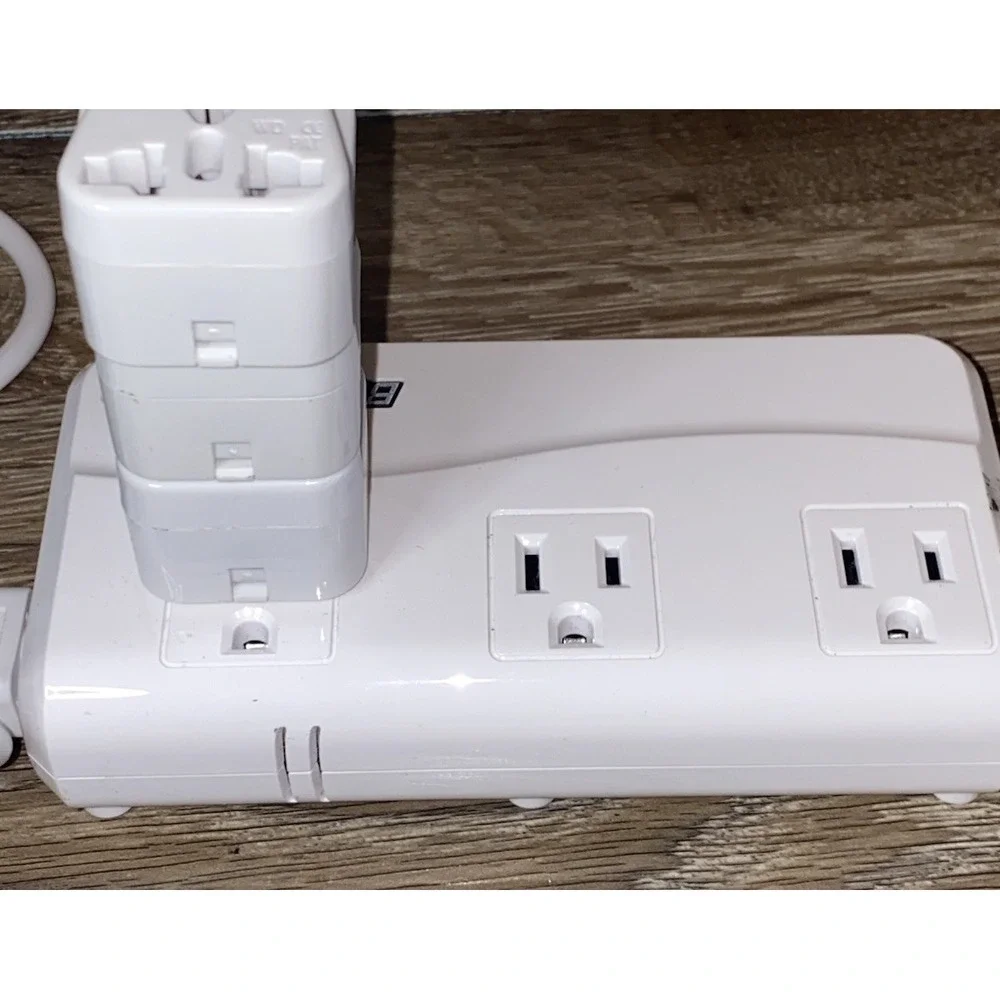 Bestek Universal 200w Travel Power Adapter & Power Converter Model: MRJ201GU